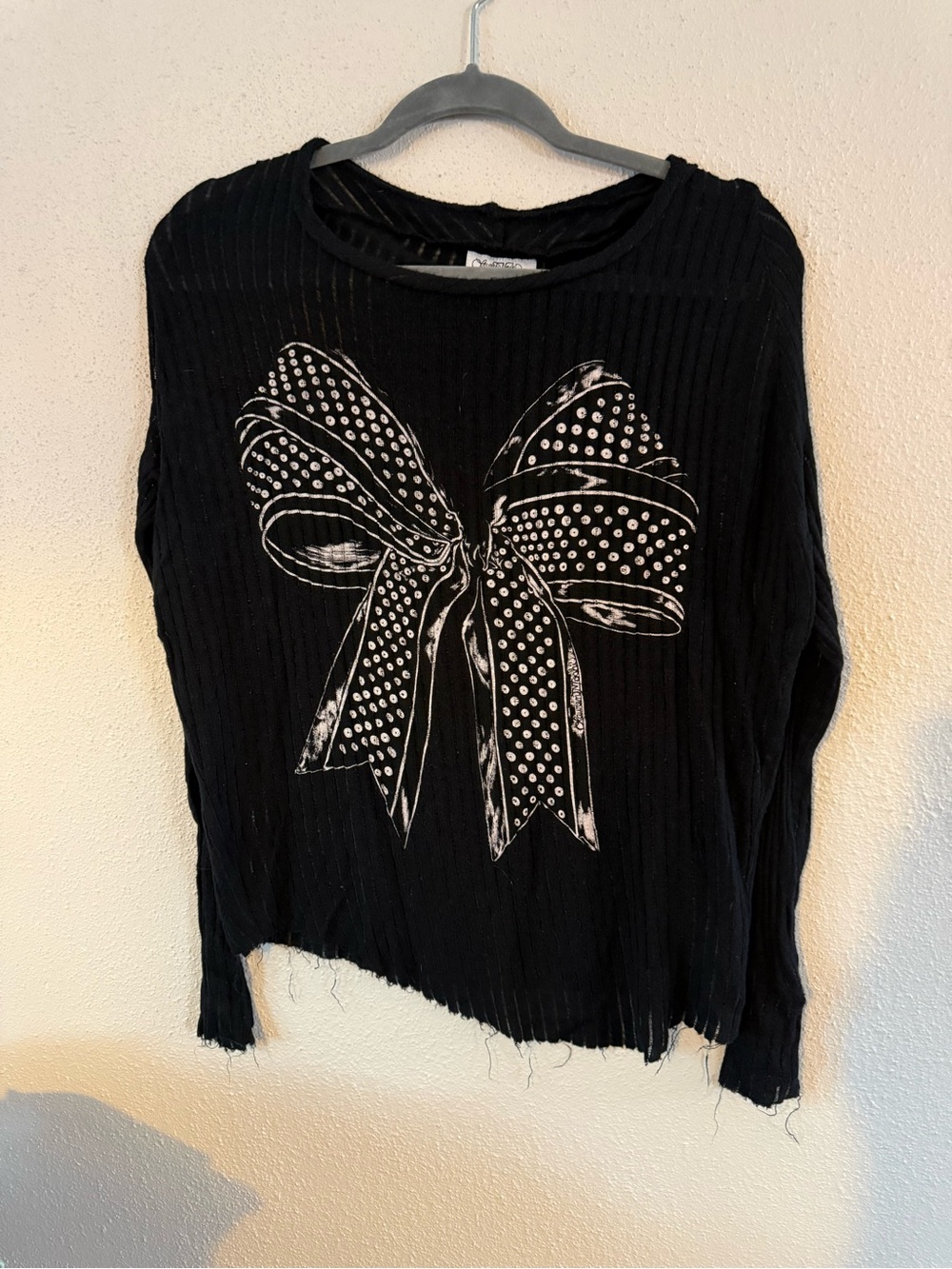 Lauren Moshi Black Ribbed Long-Sleeve Top with White Bow Print